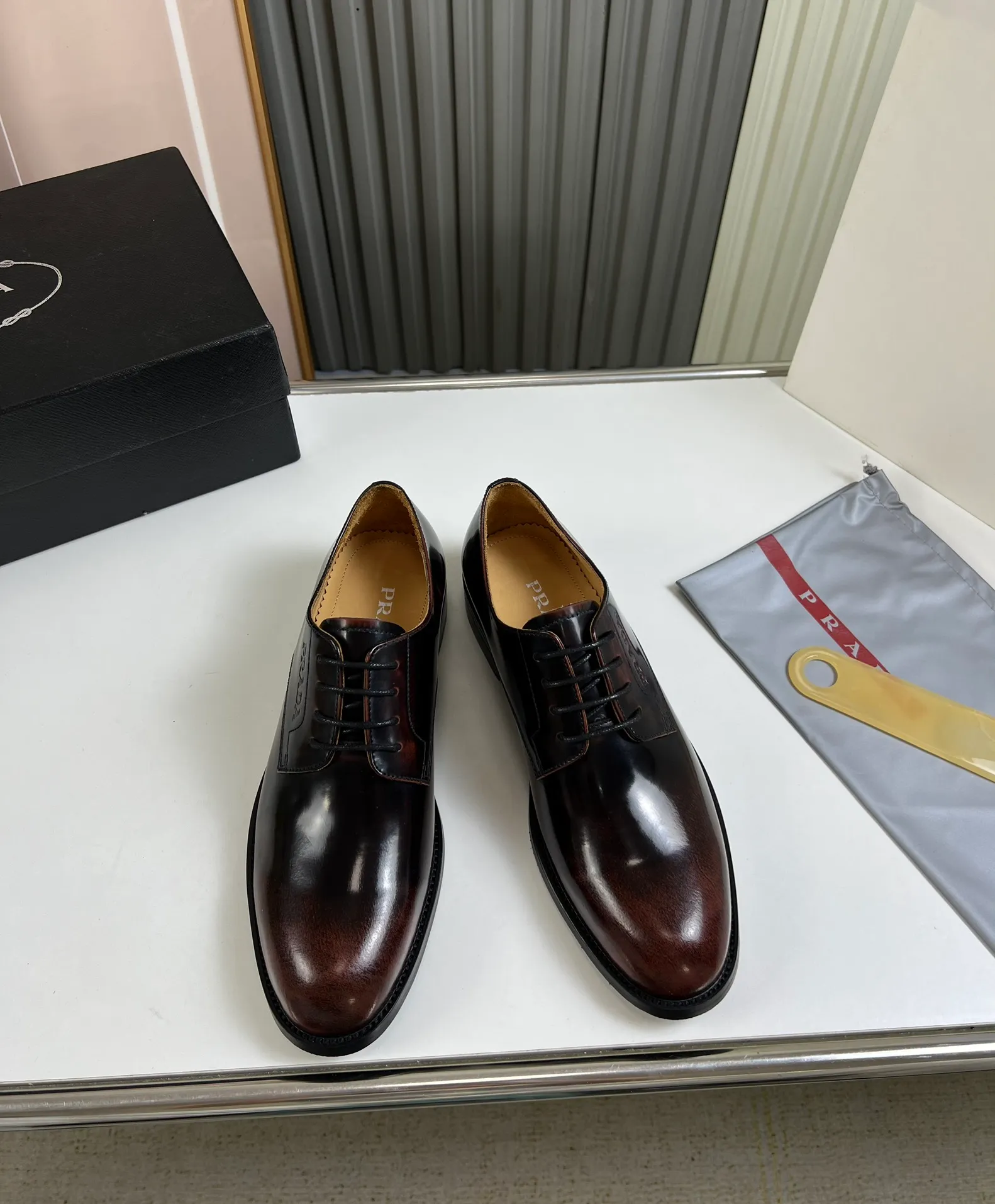 Men's shoes 💰520💰 Prada.PRADA men's business casual leather shoes, 1:1 shipment ⬆️Luxury and noble 👞All imported original brand leather, just to create a more comfortable wearing experience, upper: original open edge beaded cowhide ➕Imported full cow lining, original outsole ✔️36-45 (45 non-returnable)